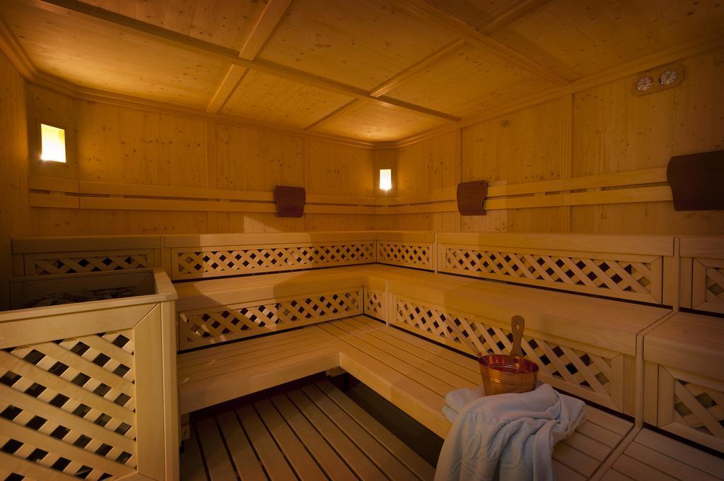 Hotel Waldhof Perca Eksteriør billede