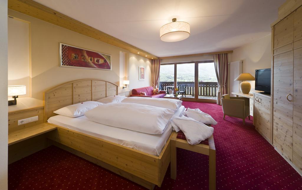 Hotel Waldhof Perca Eksteriør billede